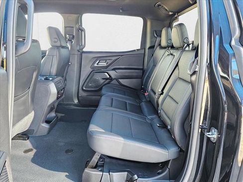 New 2024 Chevrolet Silverado EV RST image 17