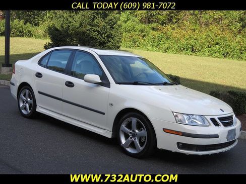 Used 2005 Saab 9-3 Arc image 3