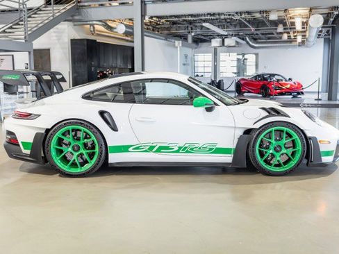 Used 2023 Porsche 911 GT3 RS RWD image 8