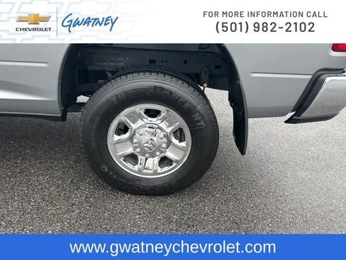 Used 2024 RAM 2500 Tradesman w/ Chrome Appearance Group image 10