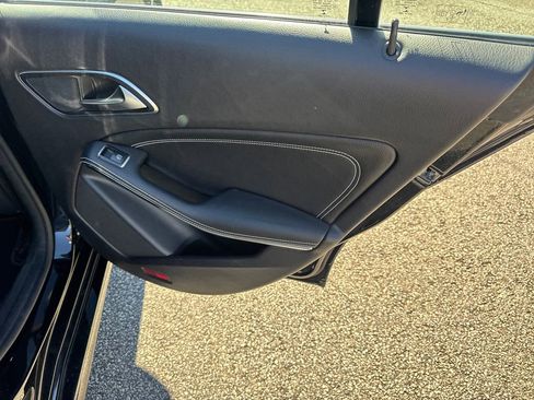 Used 2019 Mercedes-Benz CLA 250 image 16