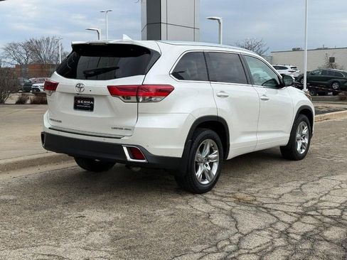 Used 2019 Toyota Highlander Limited image 3