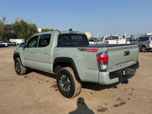 Used 2023 Toyota Tacoma TRD Off-Road w/ Advanced Technology Package AWD/4WD image 3