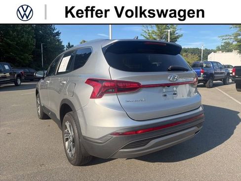 Used 2023 Hyundai Santa Fe SE AWD/4WD image 3