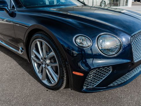 Used 2022 Bentley Continental GT image 16
