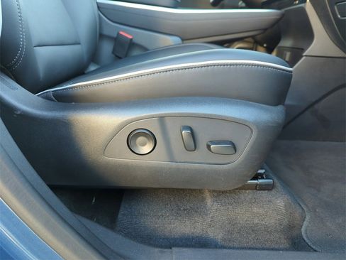 Used 2025 Buick Enclave Preferred image 36