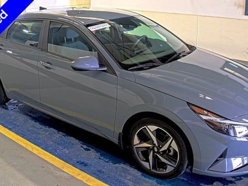 Certified 2023 Hyundai Elantra SEL w/ Convenience Package FWD image 8