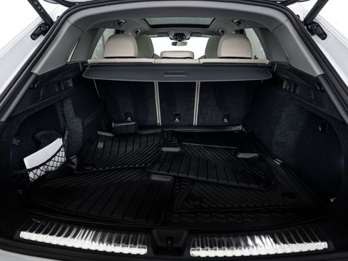 Certified 2025 Audi Q5 Prestige image 21