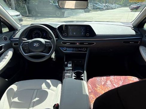Used 2023 Hyundai Sonata SE w/ Cargo Package image 7