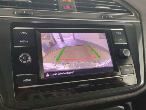 Used 2023 Volkswagen Tiguan S FWD image 25