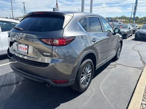 Used 2017 MAZDA CX-5 Touring w/ Preferred Equipment Package AWD/4WD image 5