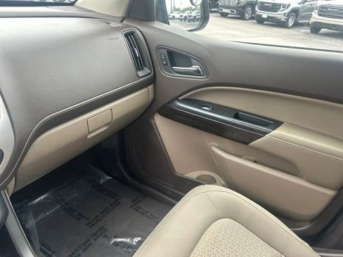 Used 2015 GMC Canyon SLE RWD image 16