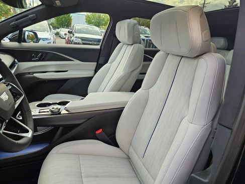 New 2026 Cadillac Lyriq Luxury image 26