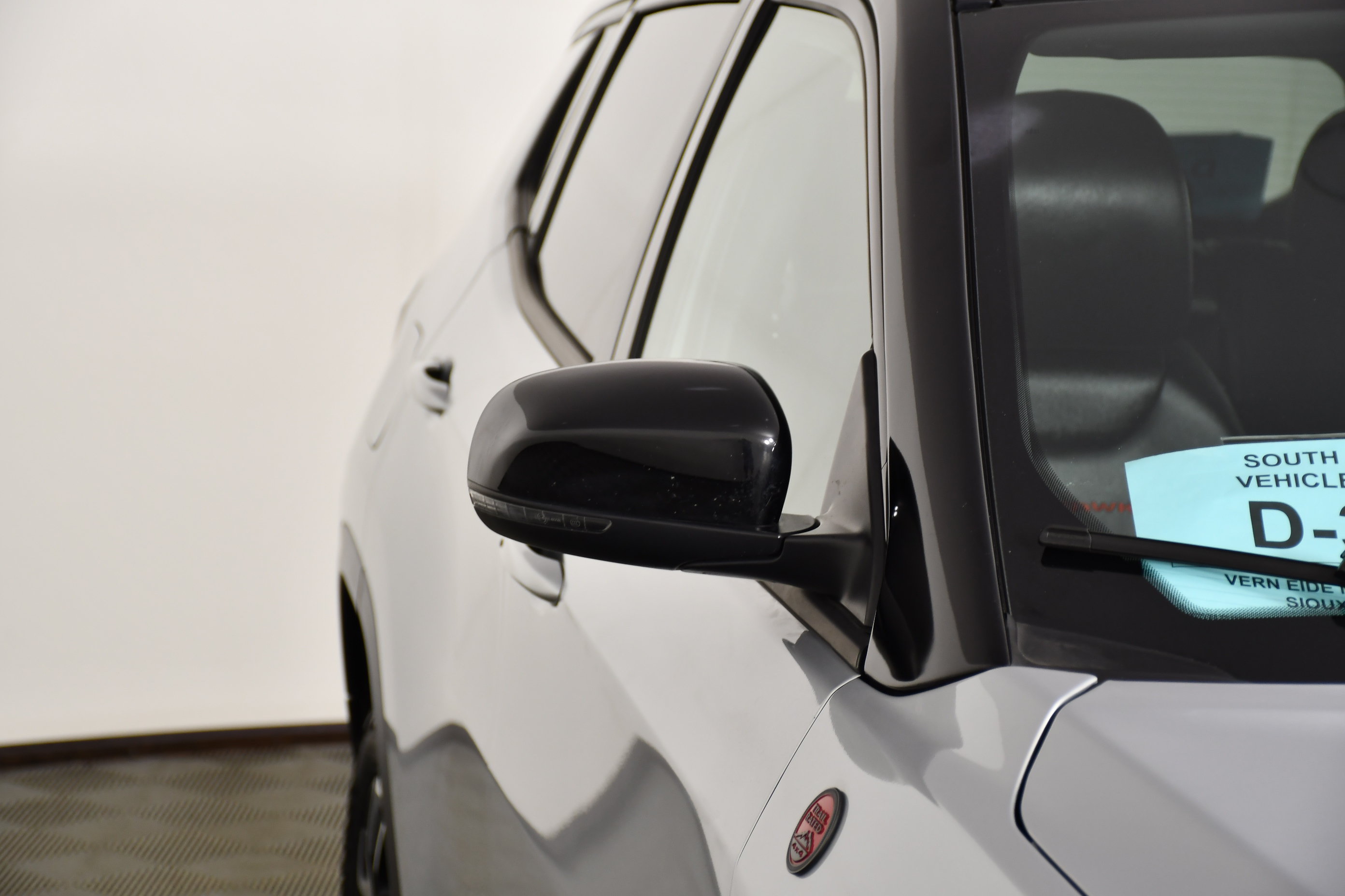 Used 2026 Jeep Compass Trailhawk AWD/4WD image 14