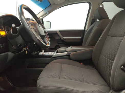 Used 2014 Nissan Titan SV RWD image 17