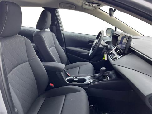 Used 2025 Toyota Corolla LE FWD image 15