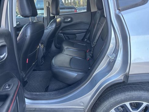 Used 2019 Jeep Compass Trailhawk image 22