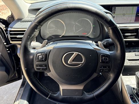 Used 2018 Lexus IS 300 AWD w/ Comfort Package image 18