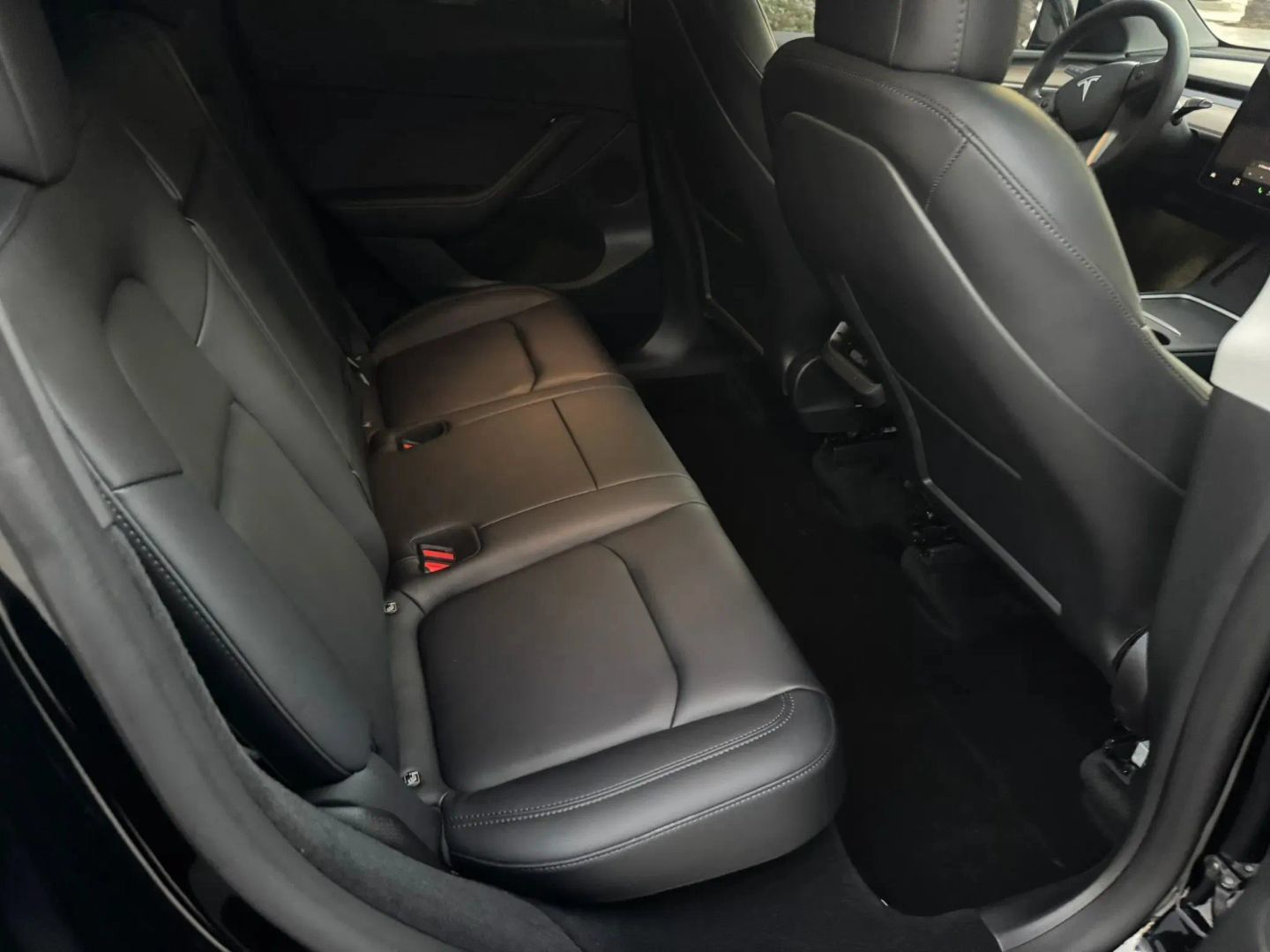 Used 2022 Tesla Model Y Performance AWD/4WD image 10