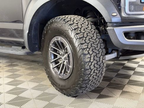 Used 2019 Ford F150 Raptor w/ Equipment Group 802A Luxury image 5