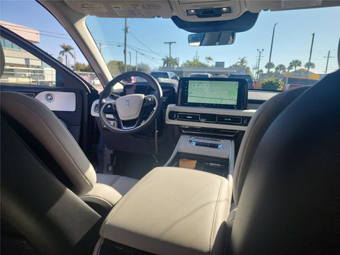 New 2026 Lincoln Aviator Reserve w/ Luxury Package RWD image 24
