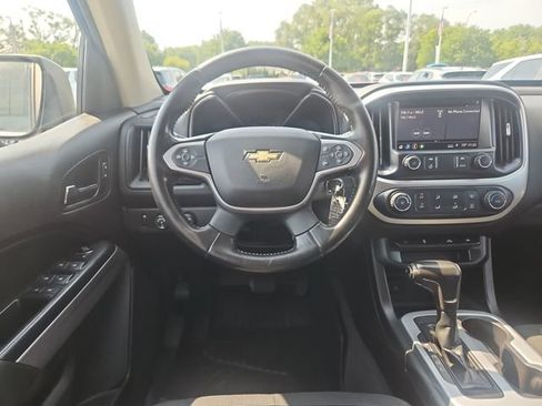 Used 2019 Chevrolet Colorado LT w/ LT Convenience Package AWD/4WD image 14