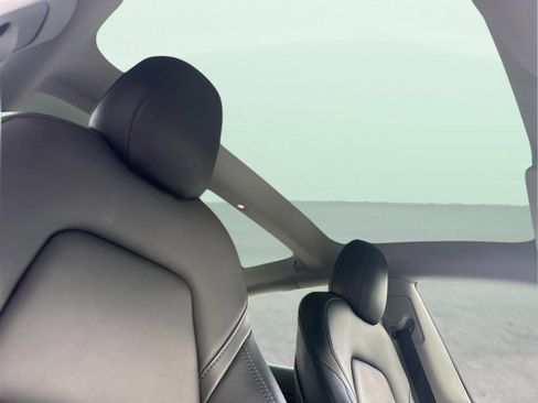 Used 2021 Tesla Model 3 Long Range image 16
