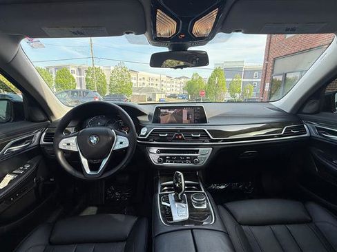 Used 2020 BMW 740i xDrive w/ Cold Weather Package image 26