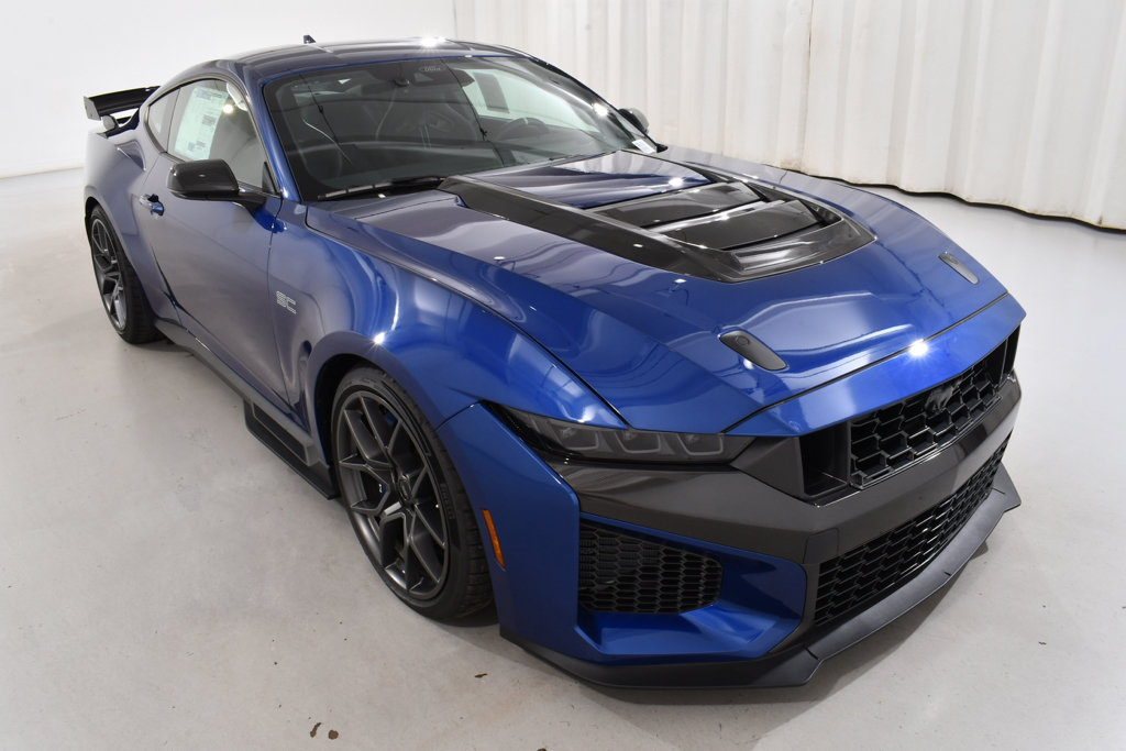 New 2026 Ford Mustang Dark Horse SC w/ Carbon Fiber Exterior Package RWD image 4
