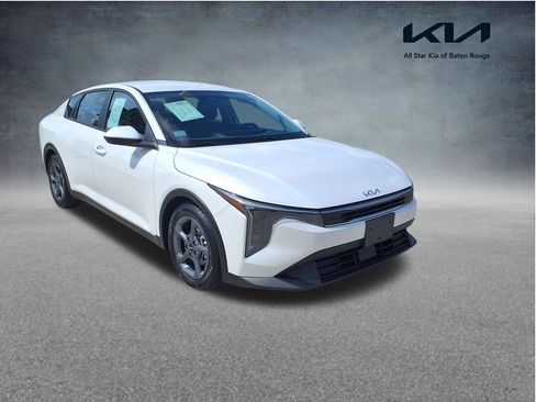 Used 2025 Kia K4 FWD image 1