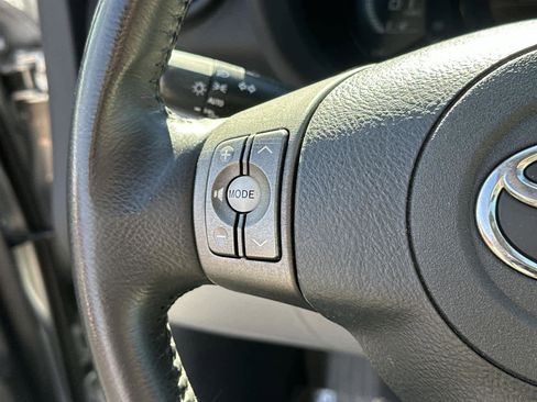 Used 2014 Toyota RAV4 EV image 24