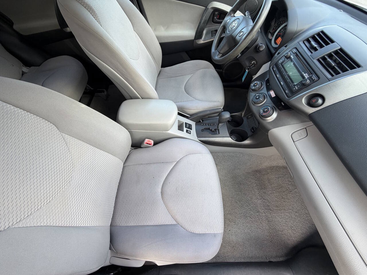 Used 2012 Toyota RAV4 FWD w/ Upgrade Value Pkg image 13