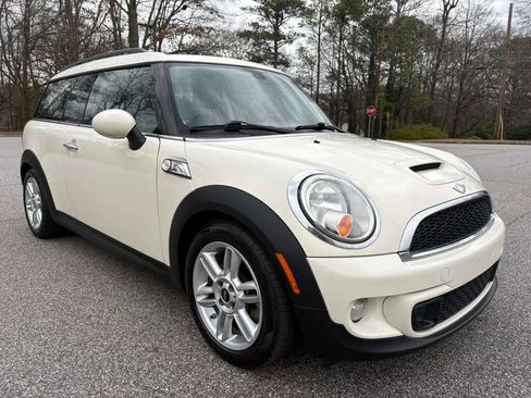 Used 2011 MINI Cooper Clubman S image 2