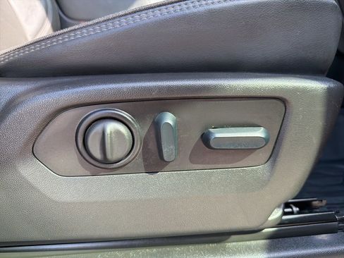Used 2023 Chevrolet Silverado 3500 High Country AWD/4WD image 34