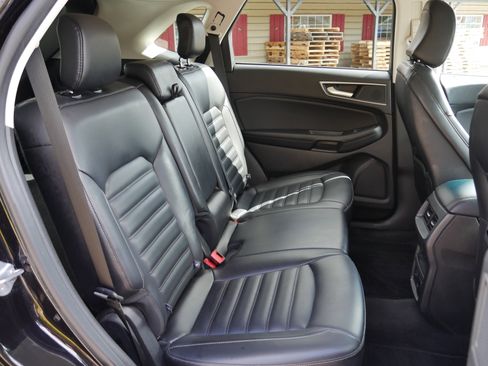 Certified 2024 Ford Edge SEL w/ Convenience Package image 30