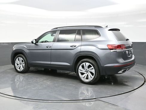 Used 2021 Volkswagen Atlas SE w/ Panoramic Sunroof Package image 4