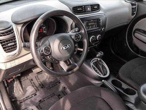 Used 2017 Kia Soul image 10