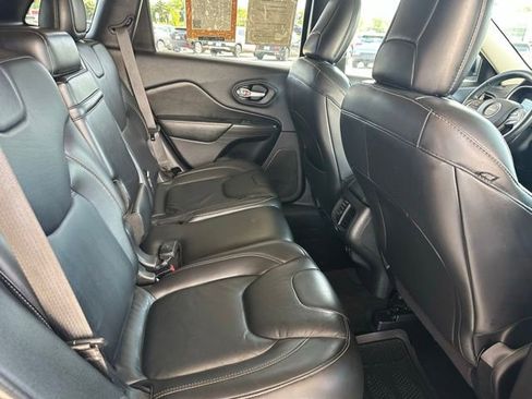 Used 2016 Jeep Cherokee Limited AWD/4WD image 17