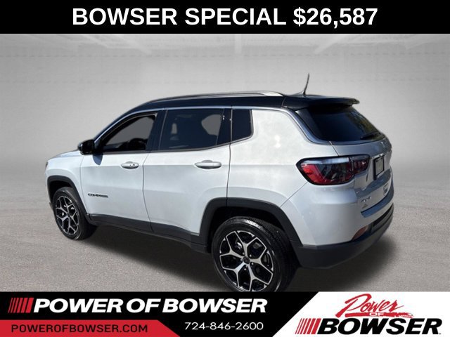 Used 2026 Jeep Compass Limited AWD/4WD image 3