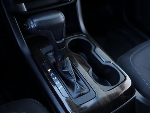 Used 2016 GMC Canyon SLE w/ Nightfall Edition image 18