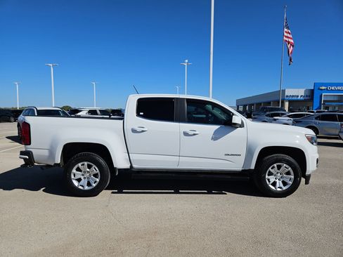 Used 2019 Chevrolet Colorado LT image 2
