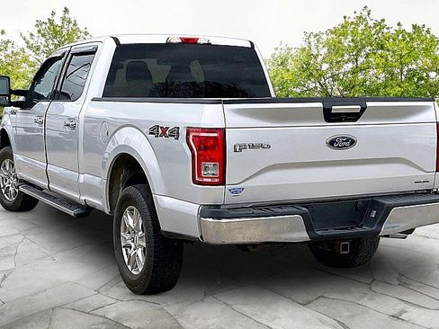 Used 2015 Ford F150 XLT w/ Equipment Group 301A Mid AWD/4WD image 4