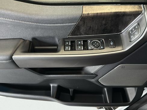 Certified 2025 Ford F250 Lariat w/ Lariat Ultimate Package image 26