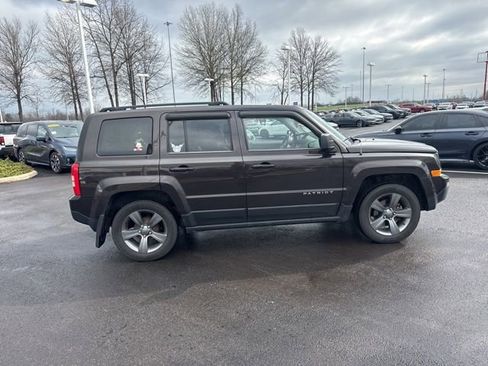 Used 2014 Jeep Patriot High Altitude image 5