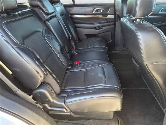 Used 2019 Ford Explorer Platinum AWD/4WD image 21