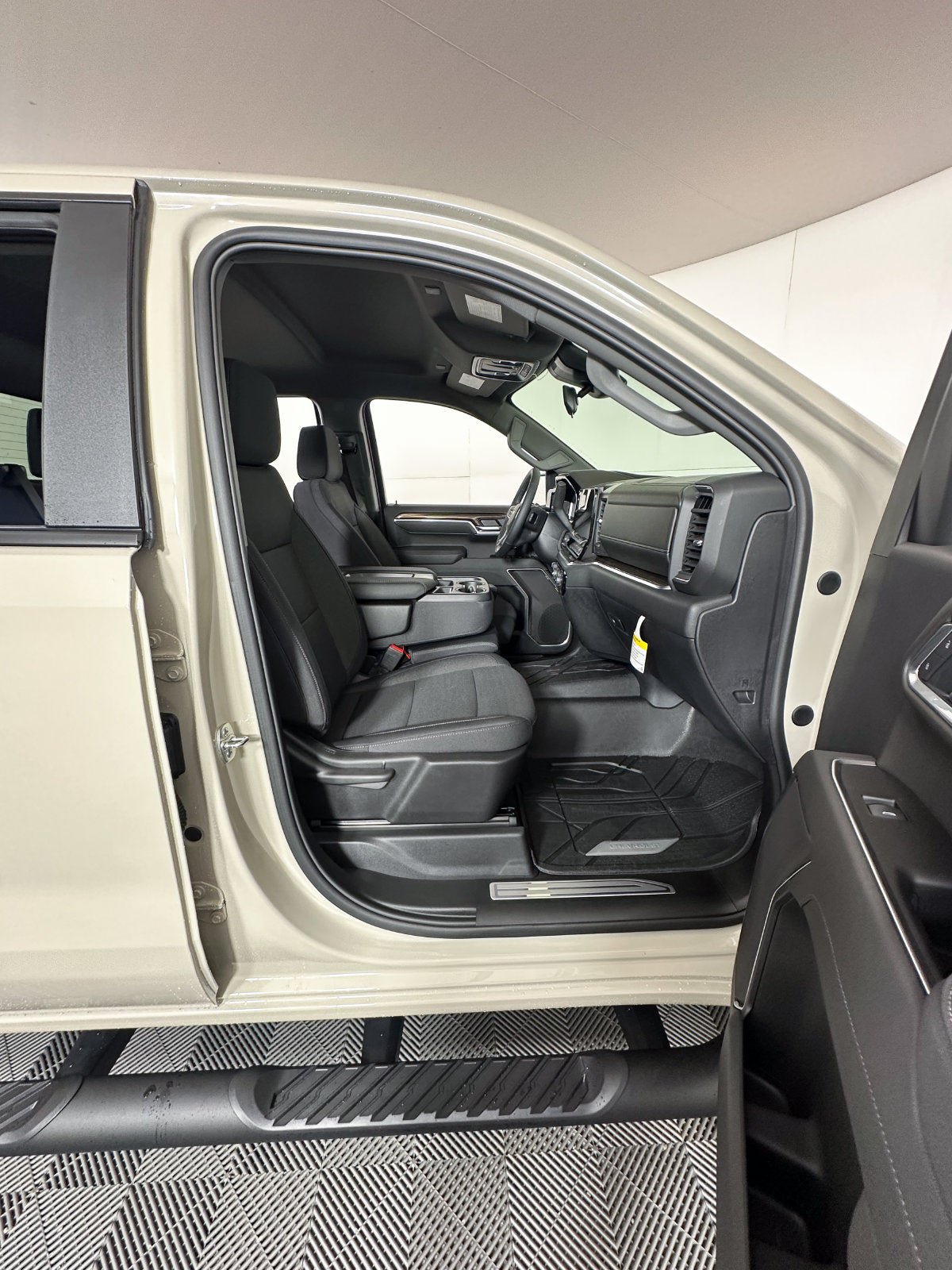 New 2026 Chevrolet Silverado 1500 RST w/ RST Select Package RWD image 6