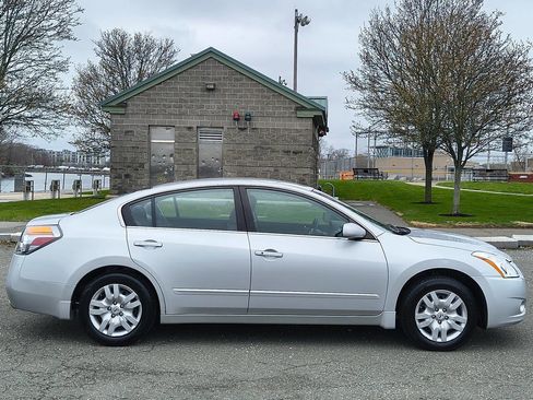 Used 2012 Nissan Altima 2.5 S image 8