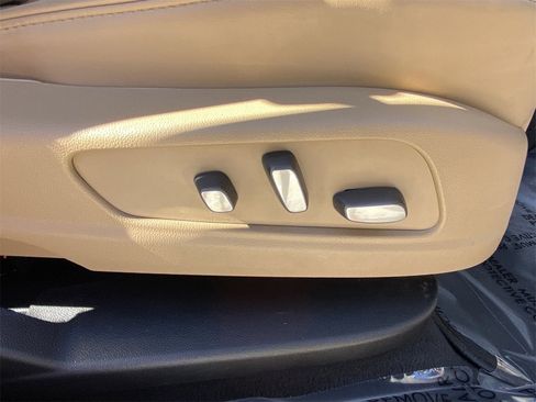 Certified 2022 Cadillac XT5 Premium Luxury w/ Platinum Package image 12