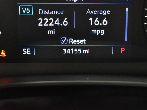 Used 2022 Cadillac XT5 Premium Luxury image 23