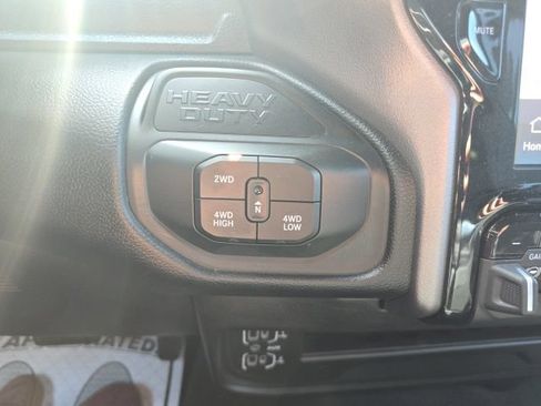 Certified 2026 RAM 2500 Big Horn AWD/4WD image 18